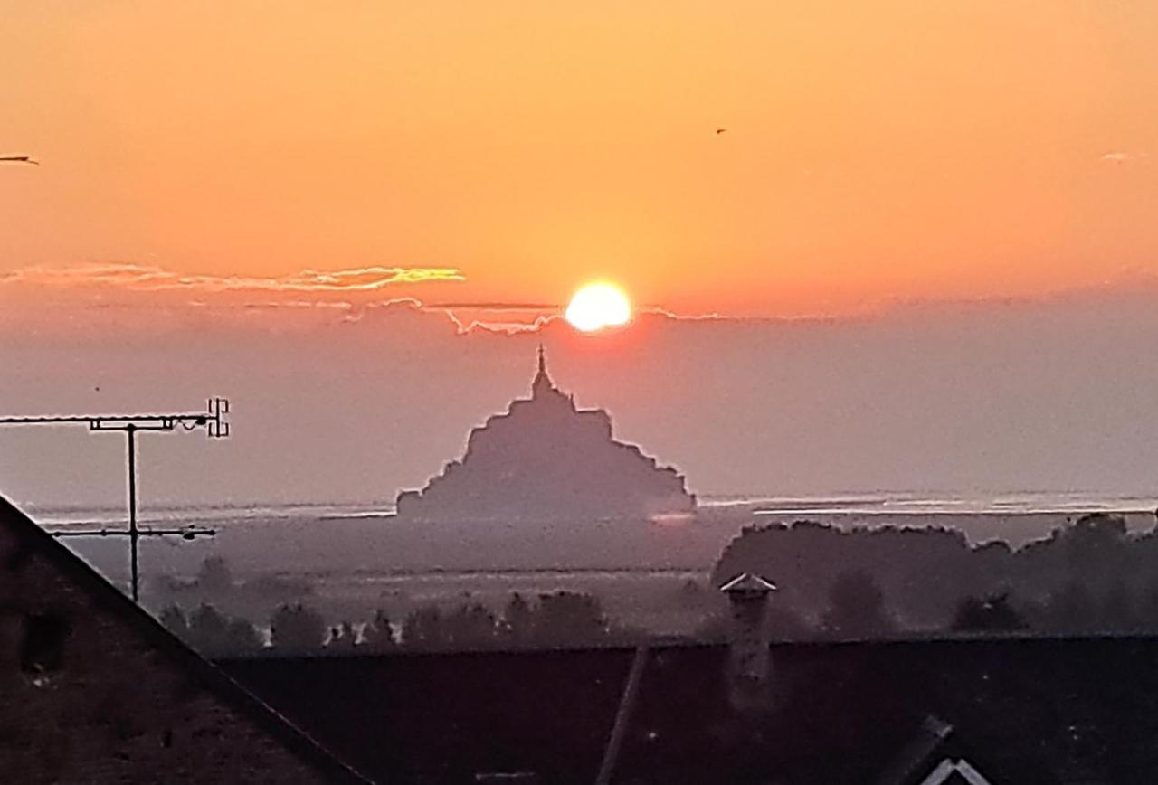 Holiday home La Chaumiere Avec Piscine Privee, A 5 Minutes Du Mont St-michel *