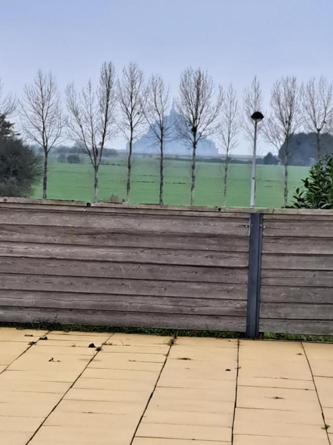 La Chaumiere Avec Piscine Privee, A 5 Minutes Du Mont St-michel Holiday home *