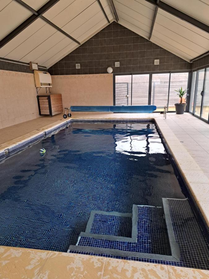La Chaumiere Avec Piscine Privee, A 5 Minutes Du Mont St-michel Holiday home *