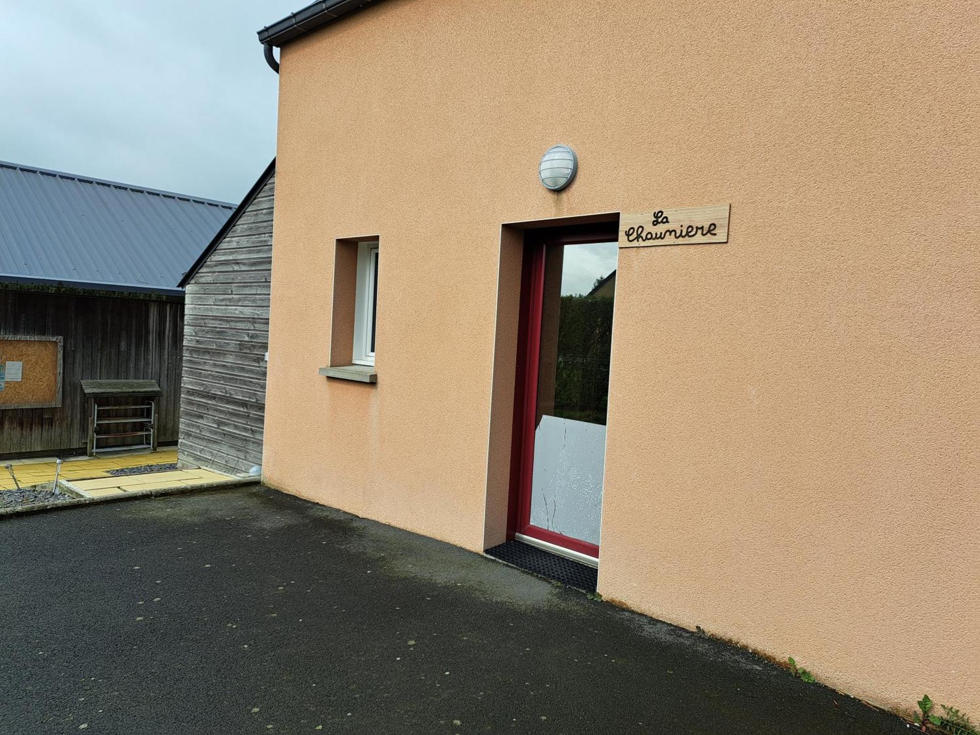 La Chaumiere Avec Piscine Privee, A 5 Minutes Du Mont St-michel Huisnes-sur-Mer